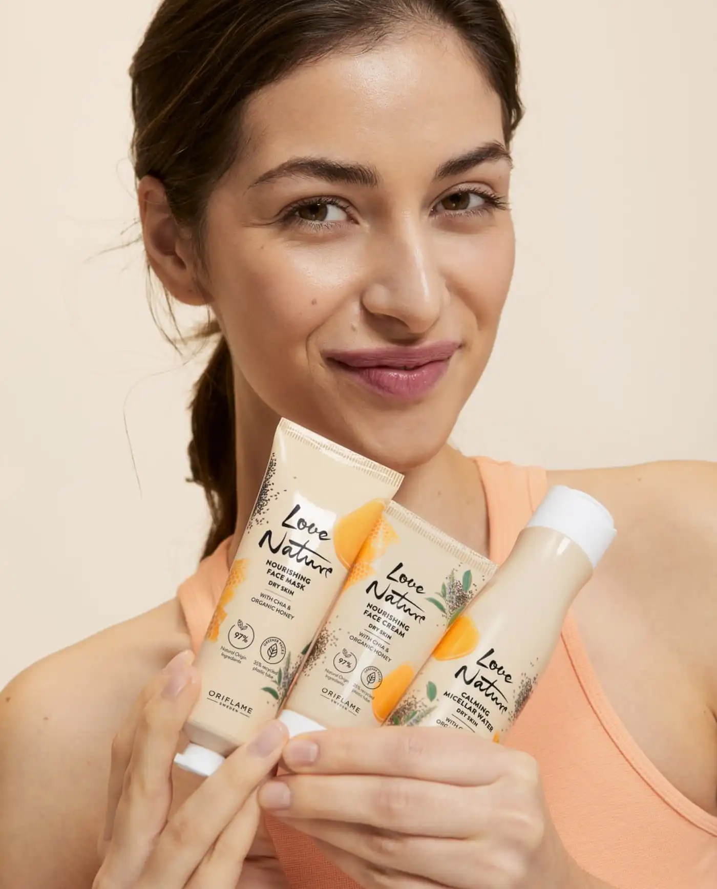 Трио с чиа и мёдом: честный обзор линии Love Nature от Oriflame